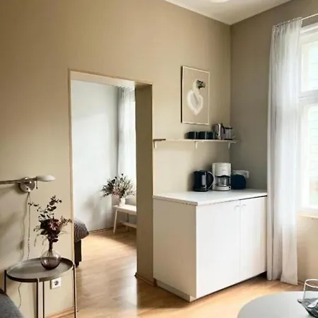 The Yellow House Studio, Free Parking Apartman Pärnu
