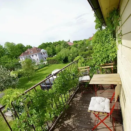 The Yellow House Studio, Free Parking Apartman Pärnu