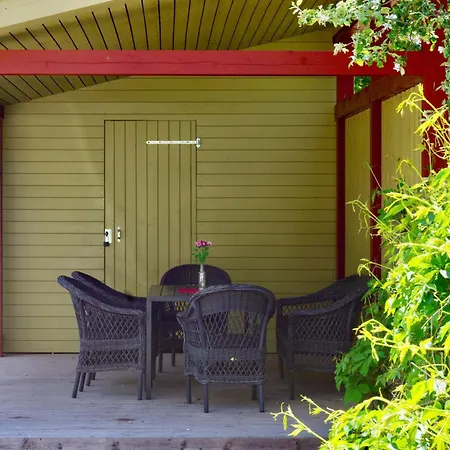 The Yellow House Studio, Free Parking Apartman Pärnu