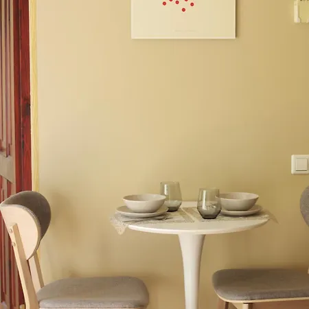 The Yellow House Studio, Free Parking Apartman *